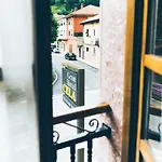 如拉切拉格兰酒店 3*