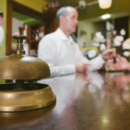 Hotel Gran Rural Cela Belmonte De Miranda