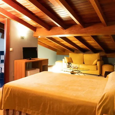 Gran Rural Cela Belmonte De Miranda